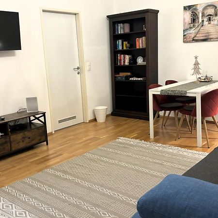 Casa Nostra - Ruhige Stadtwohnung Mit Balkon Viyana Dış mekan fotoğraf